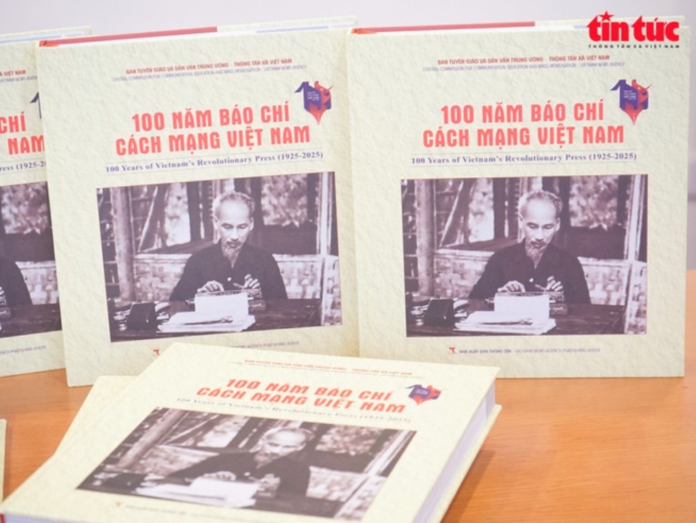 Photo book celebrates a century of Vietnam’s revolutionary press